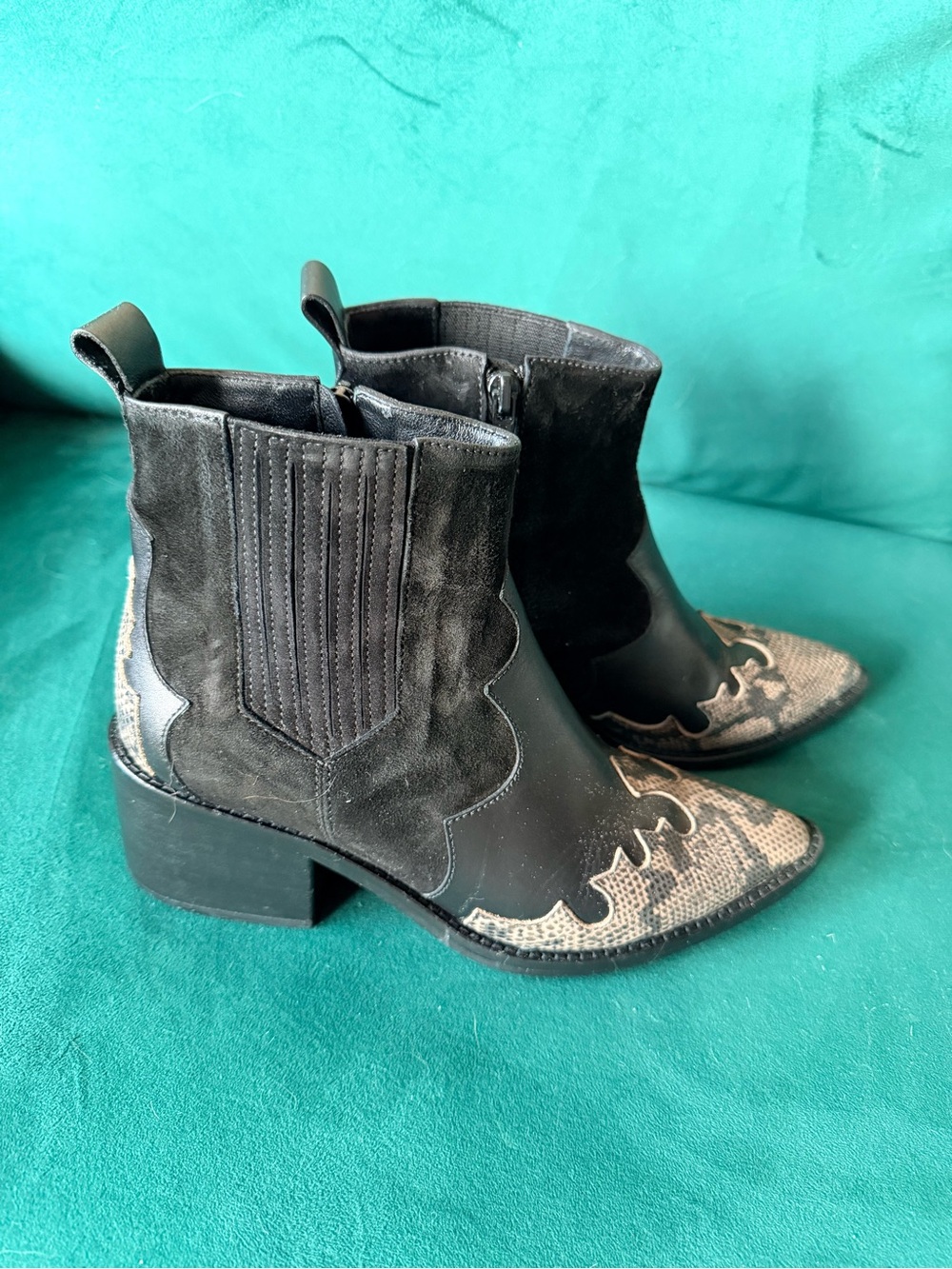 DONNA CATTIVA Black Genuine Leather Wrstern ankle booties snake-print toe